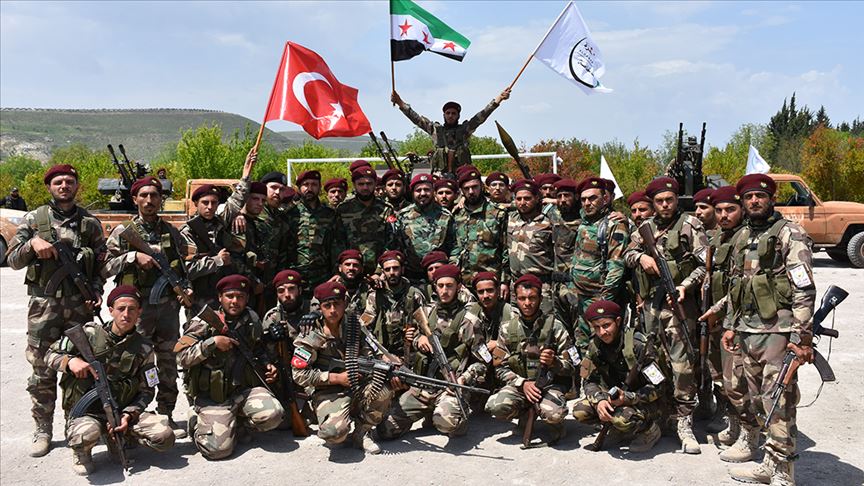 "الجيش السوري الحر" يتأهب لعملية محتملة شرق الفرات