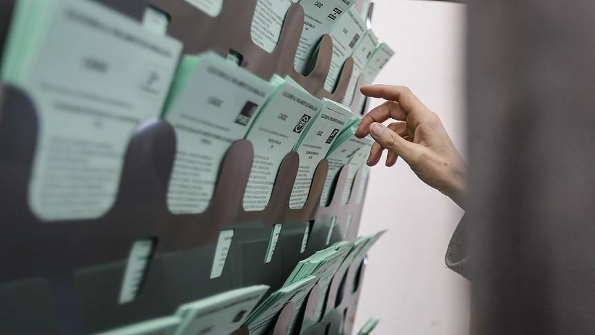 Más de 1,1 millones de jóvenes podrán votar por primera vez este domingo en España