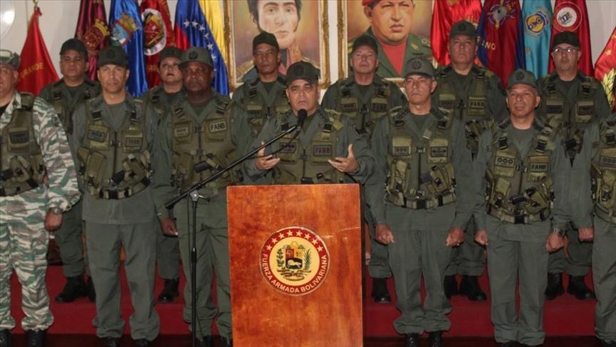 Vladimir Padrino: 80% de efectivos venezolanos en el golpe de Estado fueron engañados