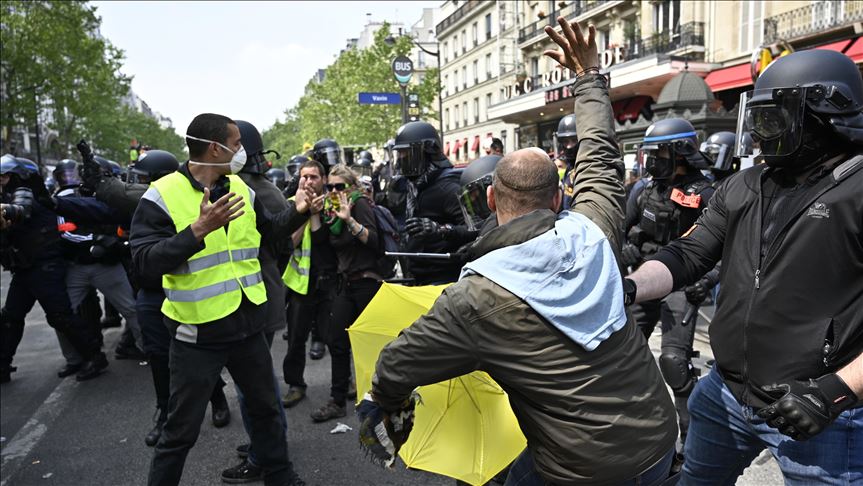 France/Manifestations du 1er mai:  Heurts en cours à Paris 