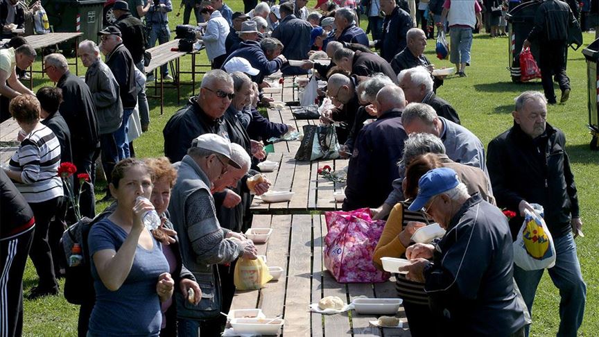 Zagreb: Besplatan grah i karanfili u Maksimiru za Praznik rada 