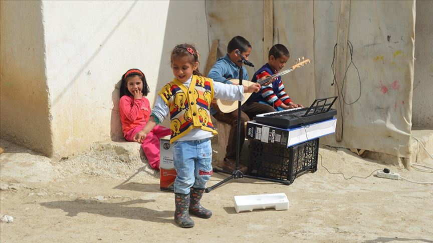 Koyun Kucuk Sanatcilari Hayallerine Kavustu