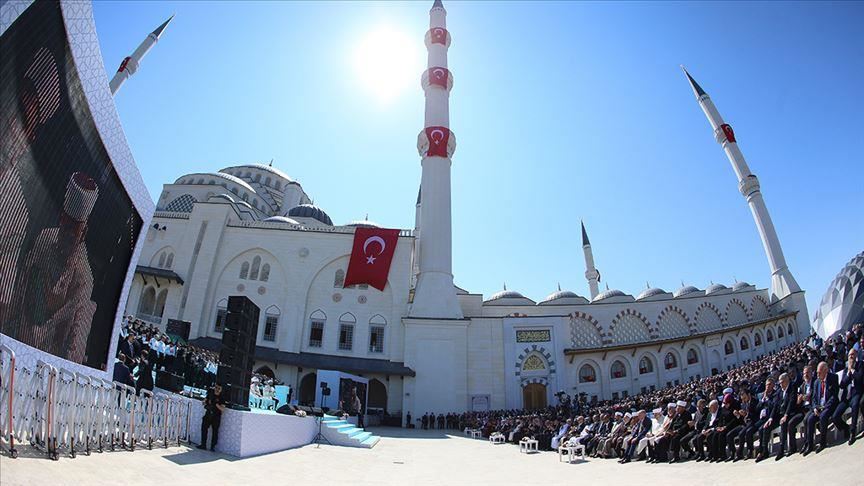 New Istanbul mosque becomes largest in Turkey
