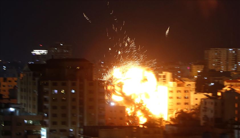 Israël bombarde les locaux de l'Agence Anadolu dans la Bande de Gaza 