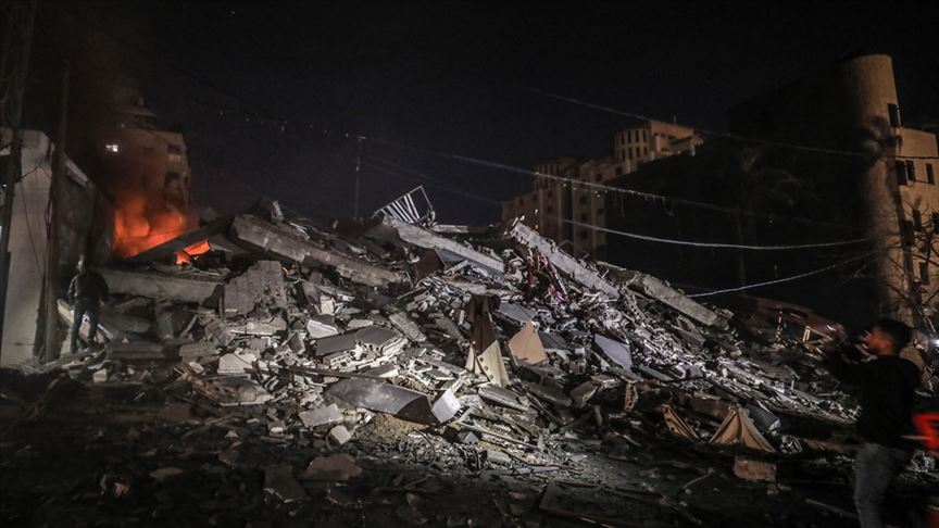 İsrail'in saldırısında Yardımeli Derneğinin Gazze ofisi de bombalandı 