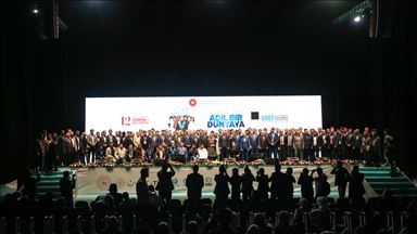 '150 bin uluslararası öğrencinin 17 bini YTB burslusu'