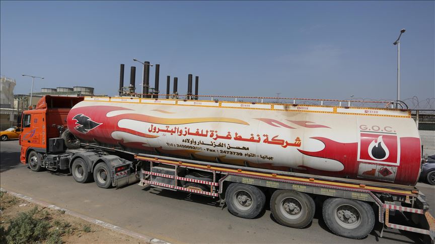 After hiatus, Israel allows fuel back into Gaza