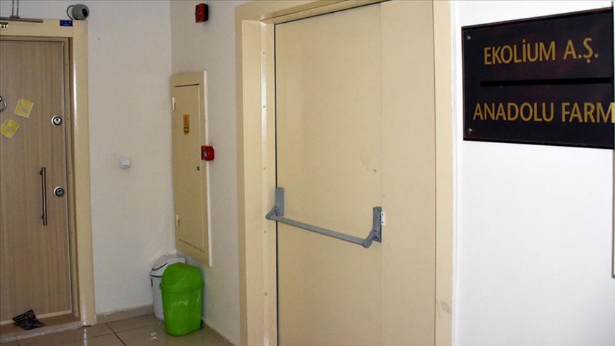 Anadolu Farm'a yatırılan paralarla lüks araçlar almış