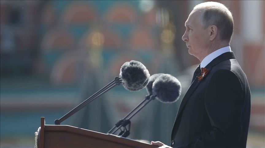 Putin na Dan pobjede: Nastaviti jačati rusku vojsku 