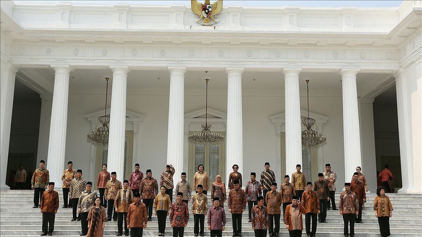 Menguji efektifitas kerja para menteri kabinet Jokowi di ujung jabatan