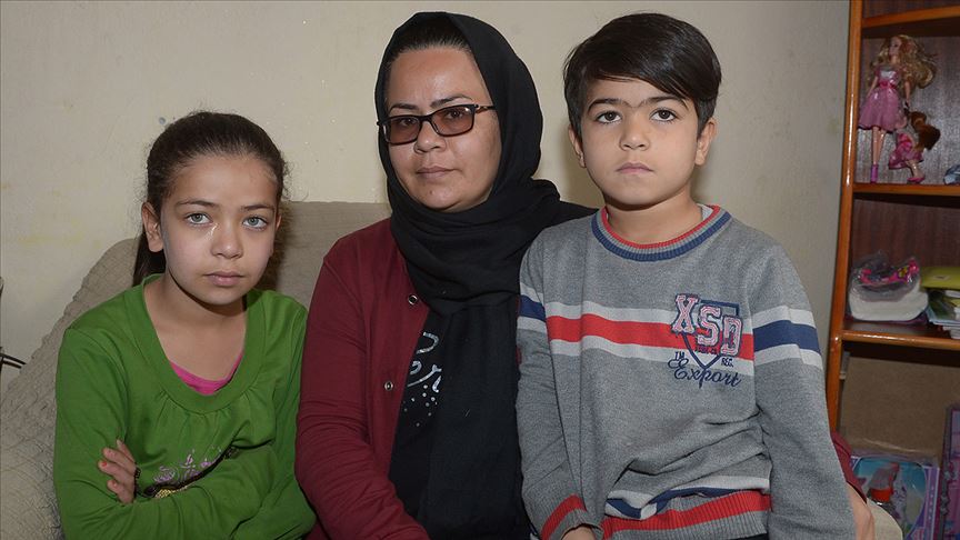 Çocuklarıyla karlı dağları aşan Afgan annenin umudu Türkiye'de 