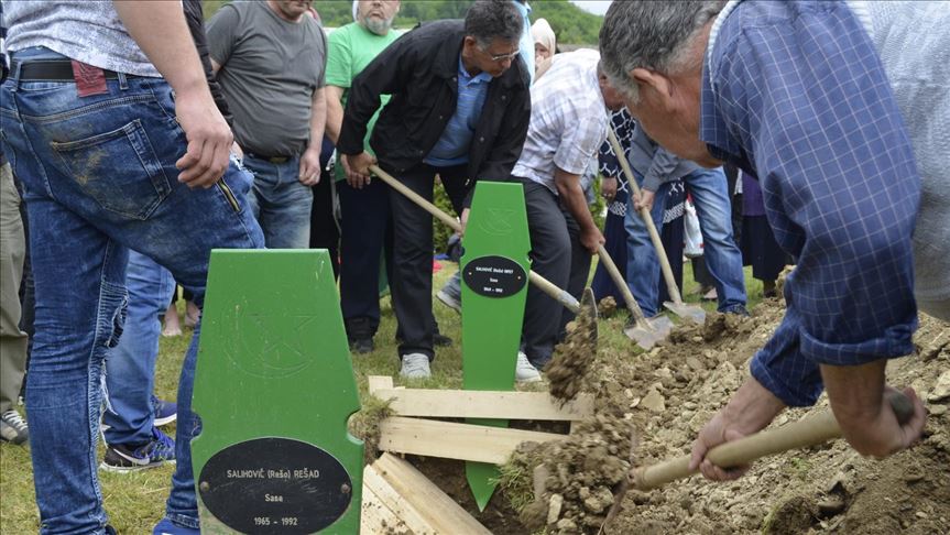 Bratunac: Klanjana kolektivna dženaza za žrtve zločina iz 1992. godine
