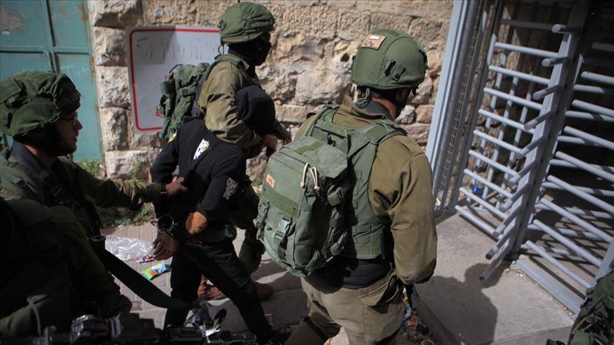 Израиль задержал 12 палестинцев на Западном берегу 