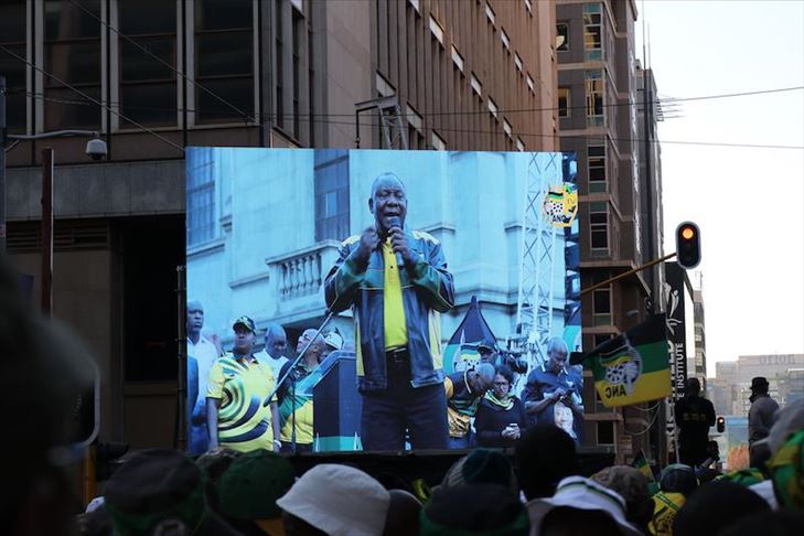 Partai berkuasa di Afrika Selatan, ANC, rayakan kemenangan pemilu