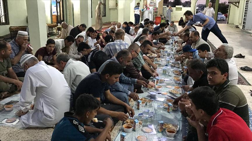 "الديانة التركي" ينظم مأدبة إفطار في كركوك العراقية