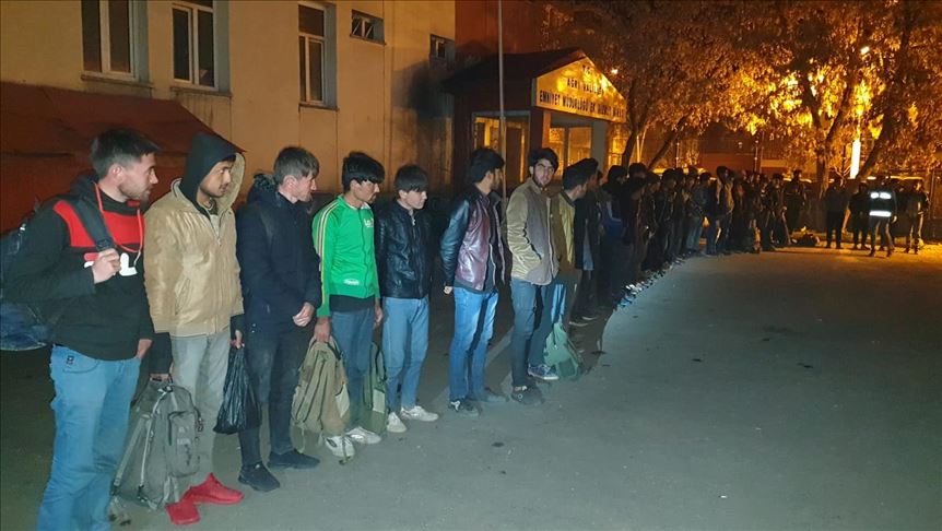 U Edirneu uhvaćeno 565 migranata koji su ilegalno pokušavali napustiti zemlju