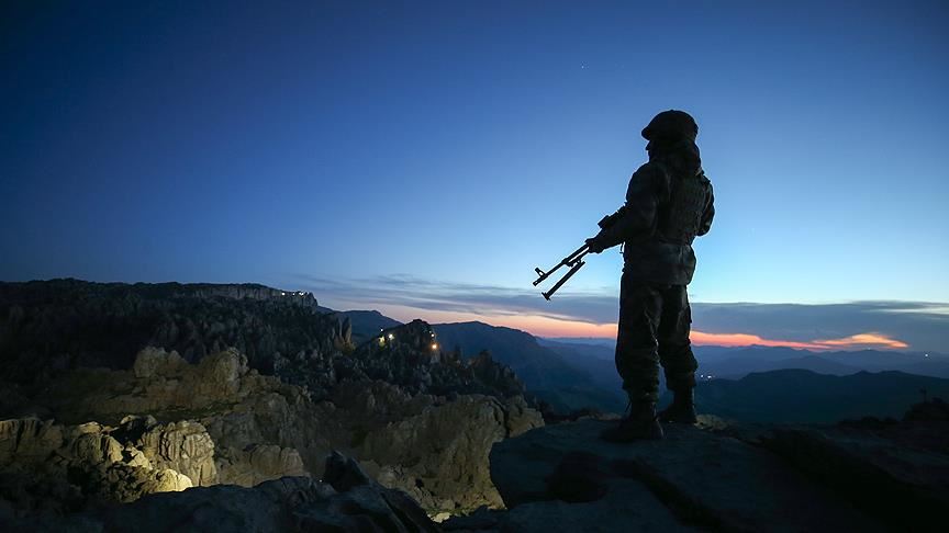 Şırnak'ta PKK'lı 4 terörist teslim oldu 