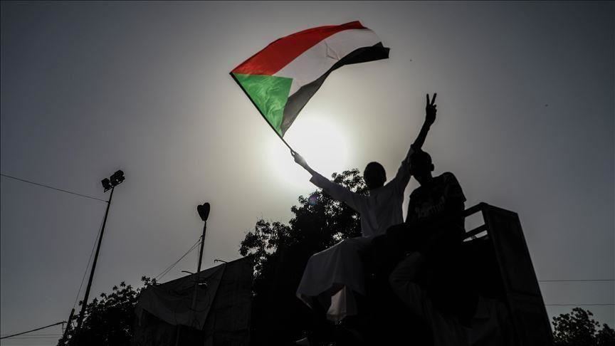Unioni Afrikan përgëzon Sudanin për planin e periudhës kalimtare