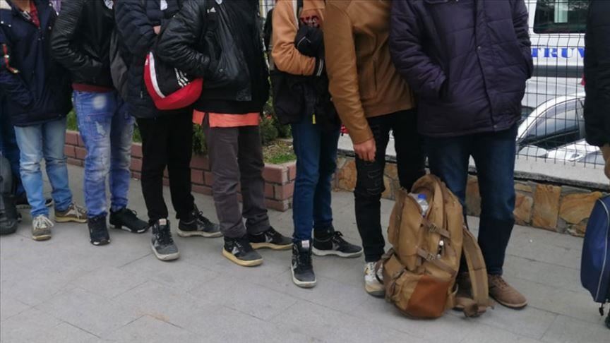 Turqi, ndalohen 565 migrantë të paregjistruar