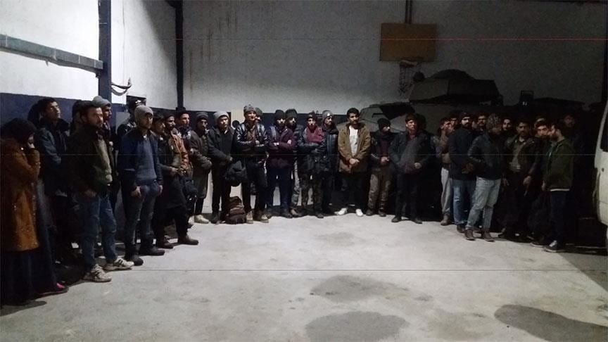 دستگیری 333 مهاجر غیرقانونی در شمالغرب ترکیه