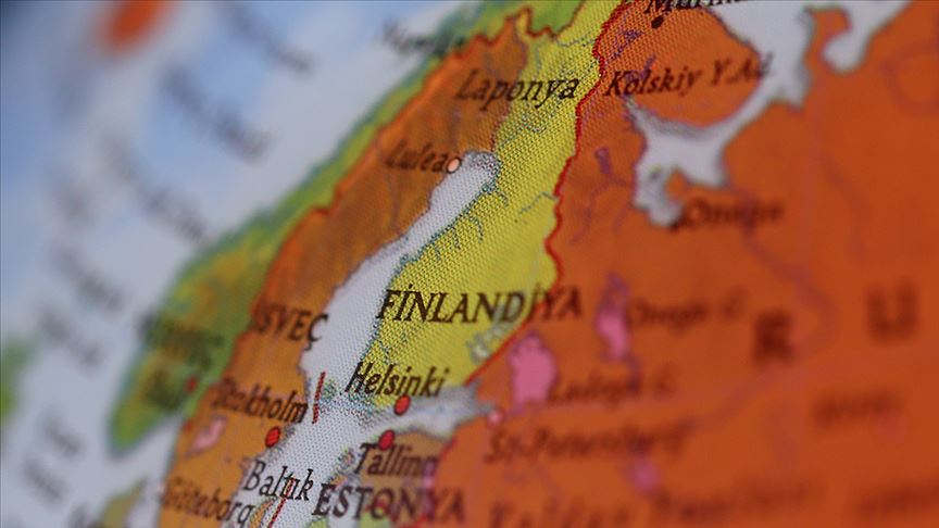 Finlandiya camiye el bombası atan saldırganı arıyor