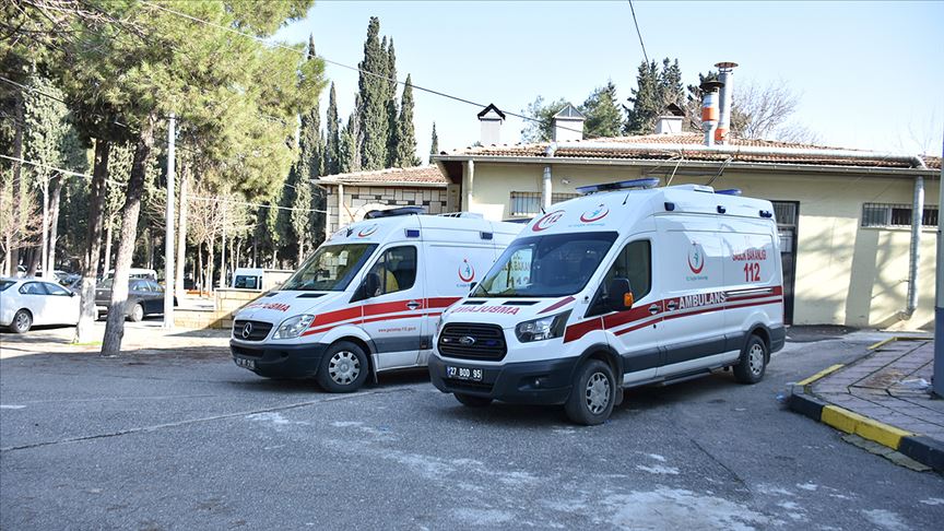Gaziantep'te işçi servisi devrildi: 10 yaralı