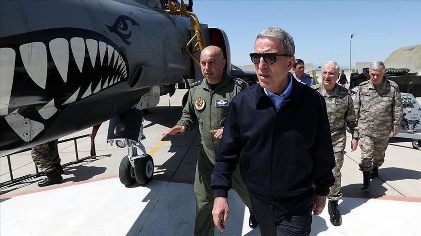 أكار: تركيا ستفي بتعهداتها المرتبطة بصفقتي "إس-400" و"إف-35"