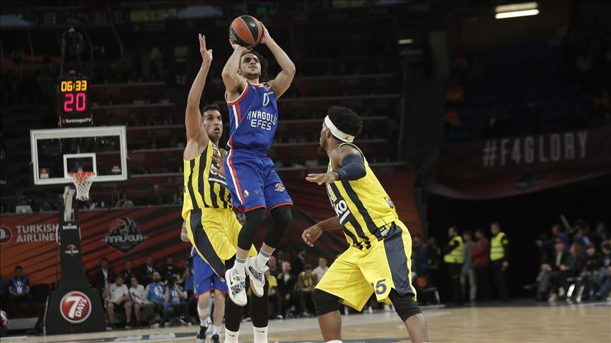 Anadolu Efes advance to EuroLeague final for first time