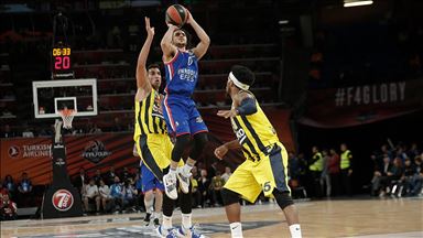 Anadolu Efes finalde