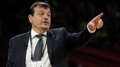 Anadolu Efes Başantrenörü Ataman: İnşallah final maçı öncesi atacağım son tweette iyi gider