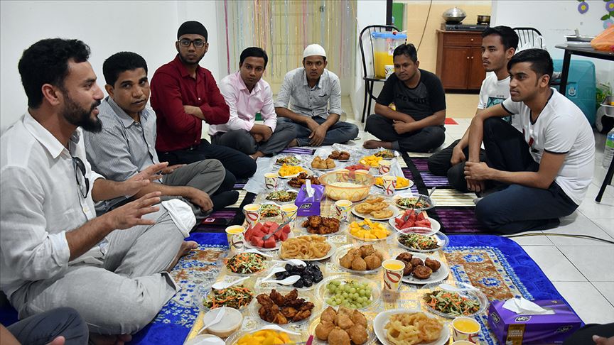 Malezya'daki Arakanlılar ramazanı vatan hasretiyle geçiriyor