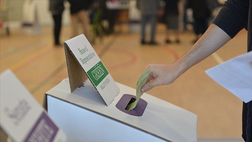 Australians head to polls to select new government
