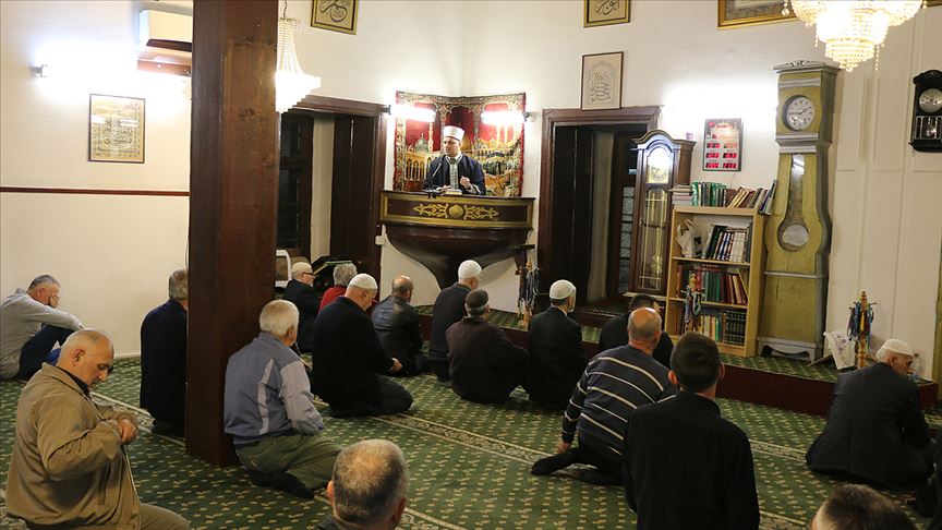 Osmanlıların ramazan gelenekleri Üsküp'ün tarihi camisinde yaşatılıyor