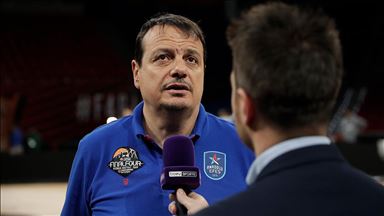 Anadolu Efes Başantrenörü Ataman: Şu anda tek düşündüğüm şampiyon olmak