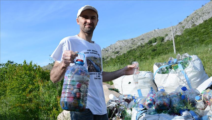 Mostarski ekolozi iz Neretve izvadili više od 30.000 plastičnih boca, ali ih nemaju gdje reciklirati