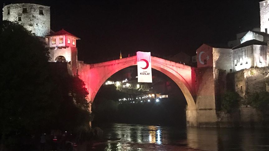 Türk Kızılaydan Mostar'da iftar programı
