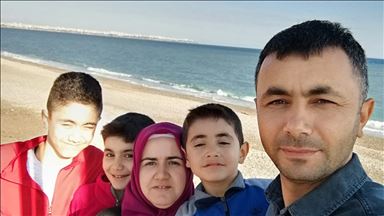 'Koşa koşa giderdi işine'