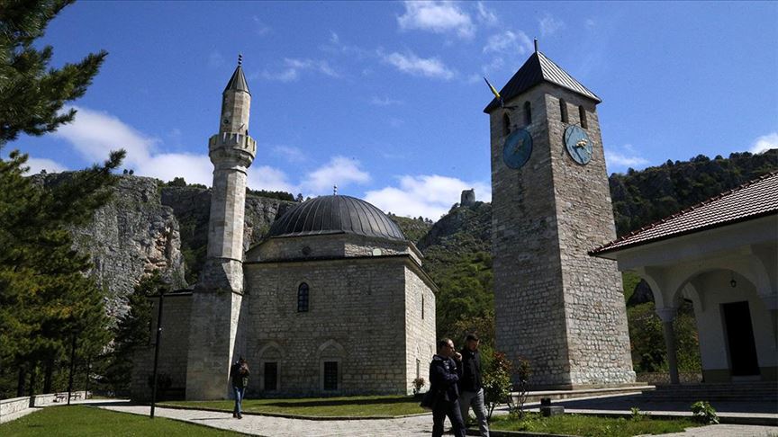 Livno - grad potkupolnih džamija: Džamije nisu građene u inat nego da služe svrsi