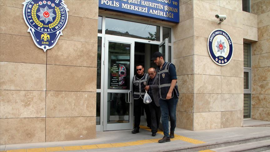 'Beni tanımadın mı?' diyerek dolandırdı