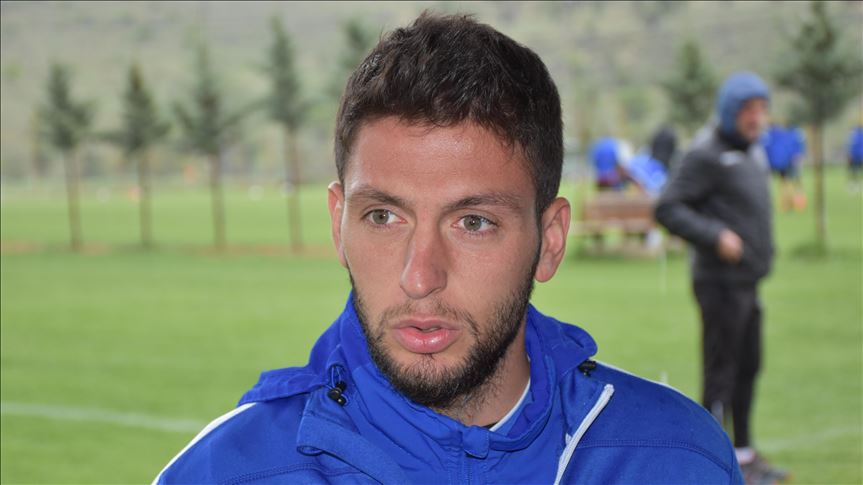 Evkur Yeni Malatyasporlu futbolcu Cevahir: UEFA Avrupa Ligi'ne yaklaştık