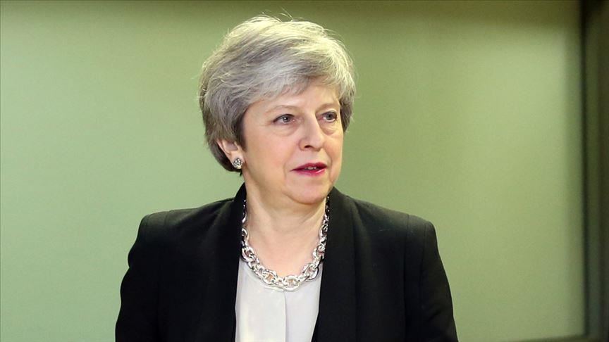 میدیای به‌ریتانیا: "سبه‌ی تێرێزا مای ده‌ستله‌كاركێشانه‌وه‌ راده‌گه‌یه‌نێت"