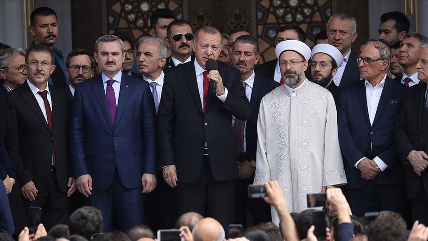 أردوغان يفتتح مسجدا في منطقة أيوب سلطان بإسطنبول 