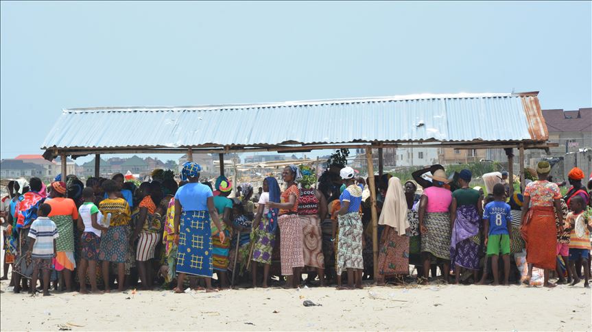 Ribuan wanita dan anak-anak lari dari Nigeria akibat bentrokan