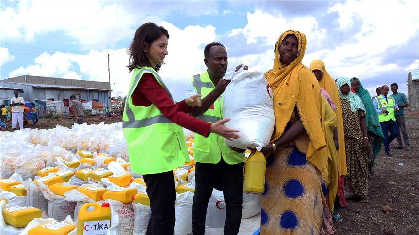 Ethiopia: Turkish aid agency doles out food to IDPs