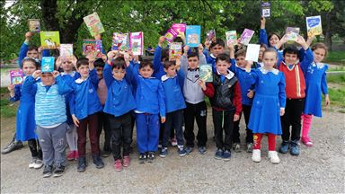 Binlerce kitapla 81 ilde 'kalpten kalbe' yollar açtı
