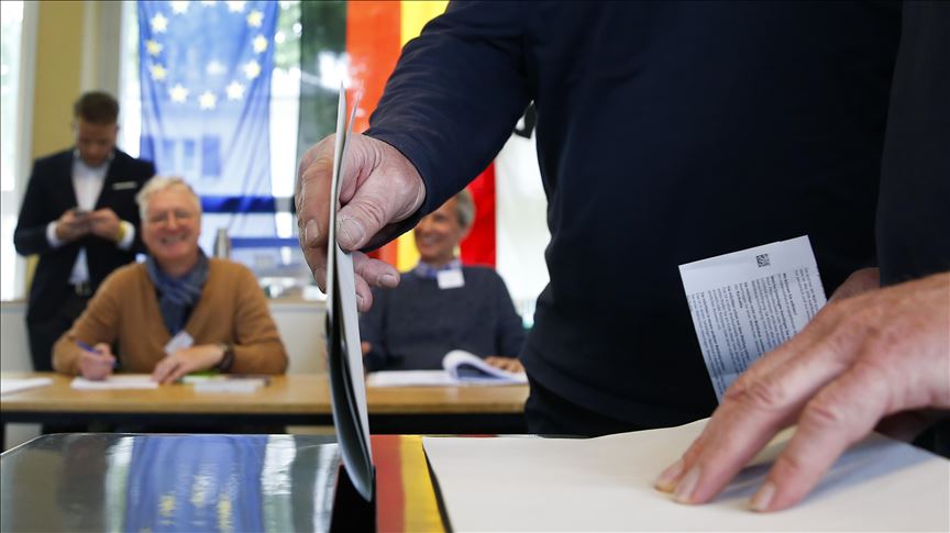 Europeos fueron a las urnas para las elecciones parlamentarias europeas