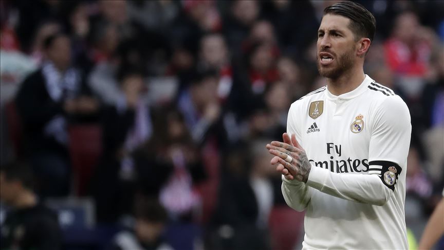 Sergio Ramos, Real Madrid'de kalıyor