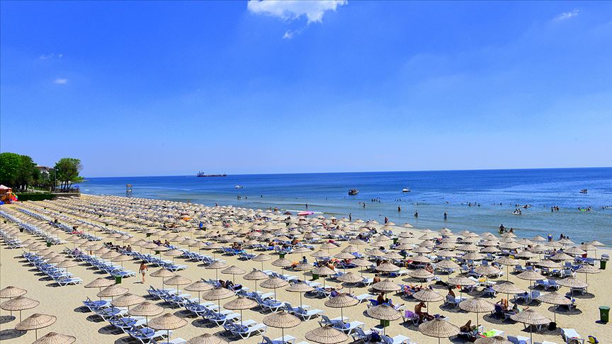 İstanbul'un plajları açılıyor