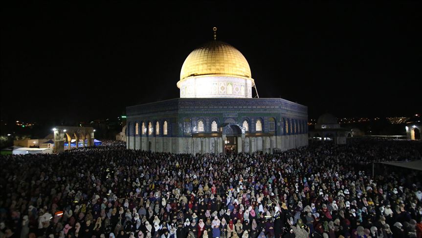 400,000 Muslims mark Laylat al-Qadr at Al-Aqsa Mosque 