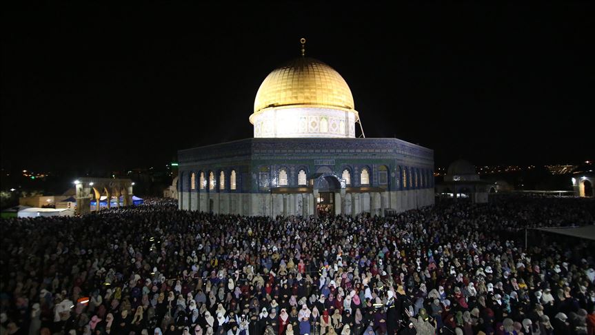 400,000 Muslims mark Laylat al-Qadr at Al-Aqsa Mosque
